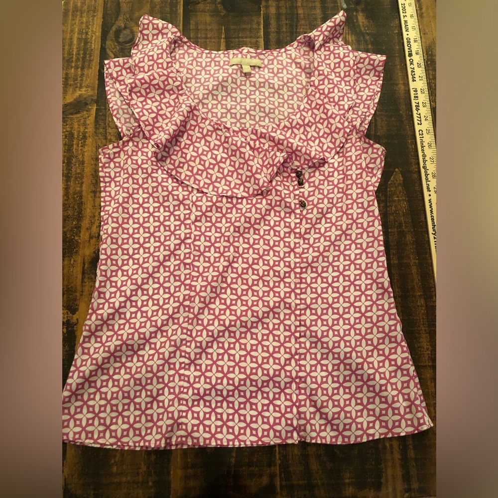 Banana Republic Pink & White Geometric Ruffle-Neck top